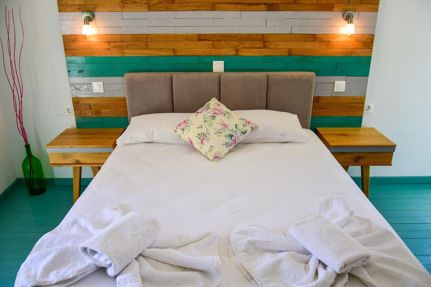 Hotel Camares Alopronia Esterno foto