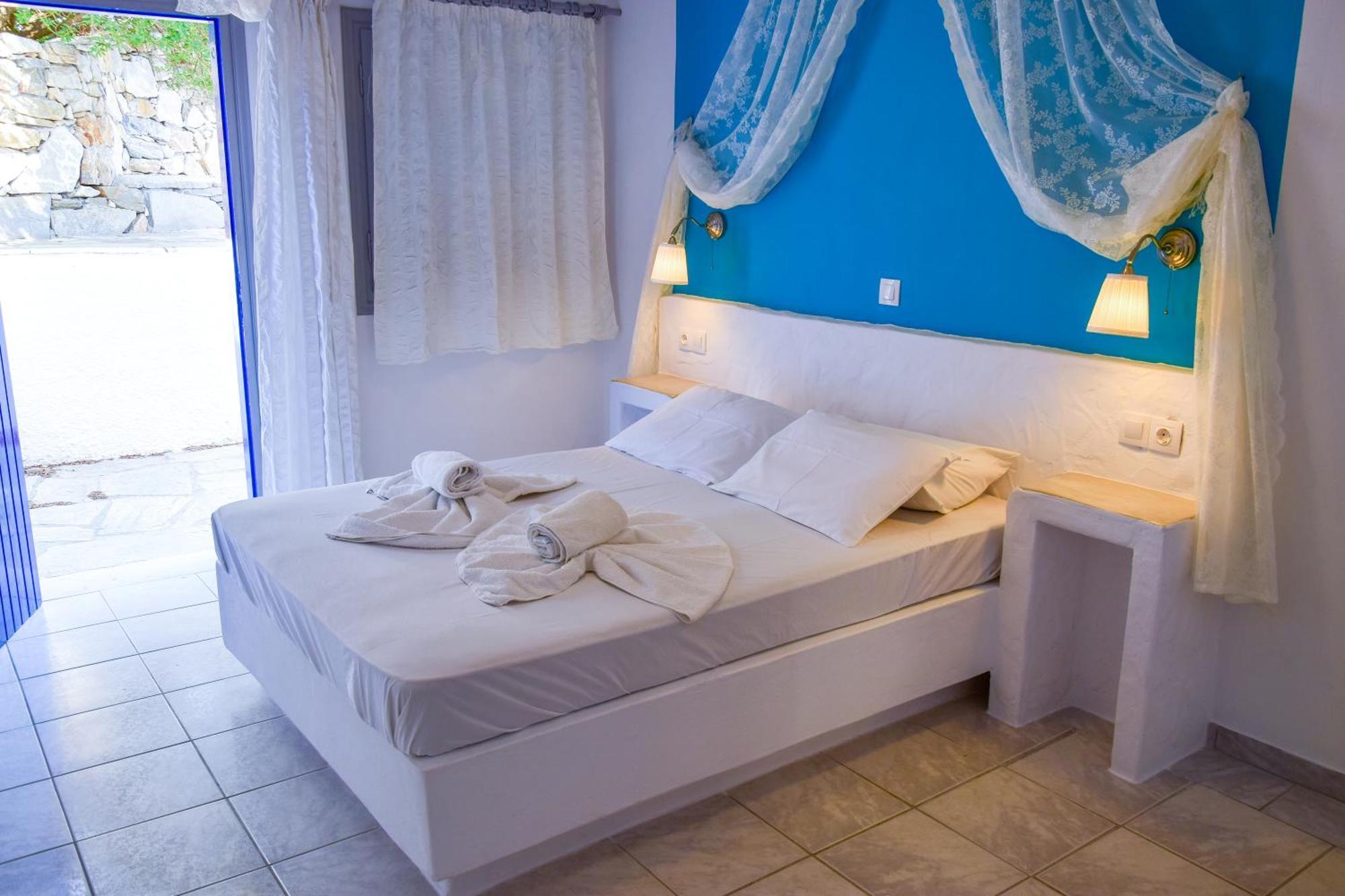 Hotel Camares Alopronia Esterno foto
